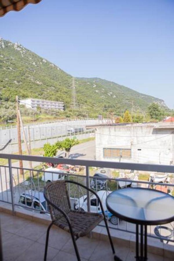 Vasileiou Apartments Камена-Вурла Экстерьер фото