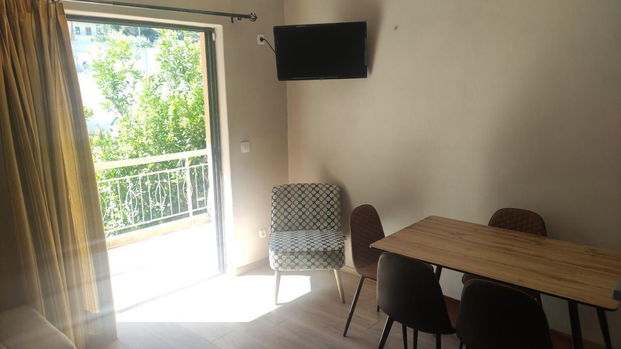 Vasileiou Apartments Камена-Вурла Экстерьер фото
