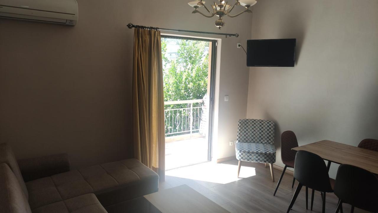 Vasileiou Apartments Камена-Вурла Экстерьер фото