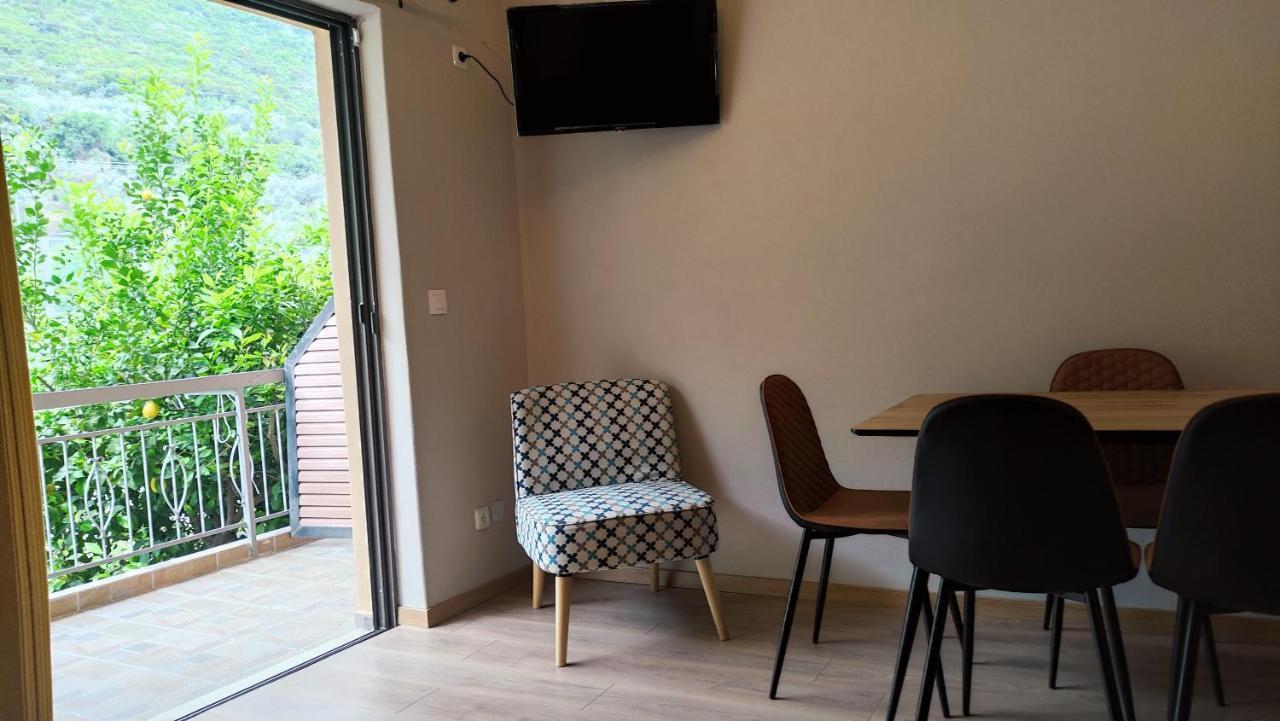 Vasileiou Apartments Камена-Вурла Экстерьер фото